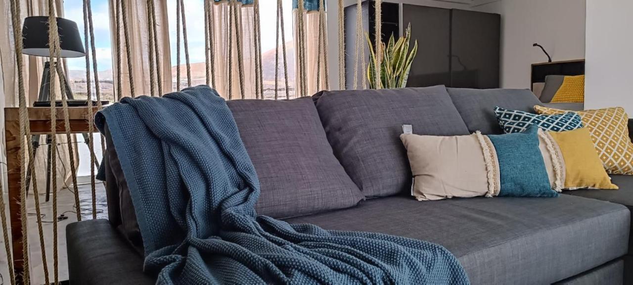 Appartamento Cocomar II ~ Ocean View Loft Guatiza Esterno foto